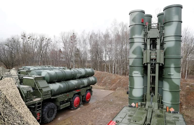 Τουρκικός Τύπος: Οι S-400 δεν θα βγουν από τα υπόστεγα της Άγκυρας
